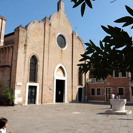 Elegance And Comfort Between St S And Biennale