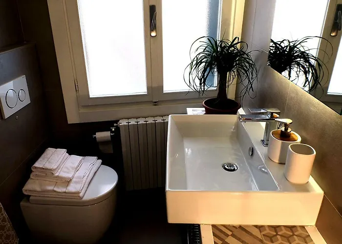 Castello Heart 1br Walk To San Marco & Biennale 아파트 *